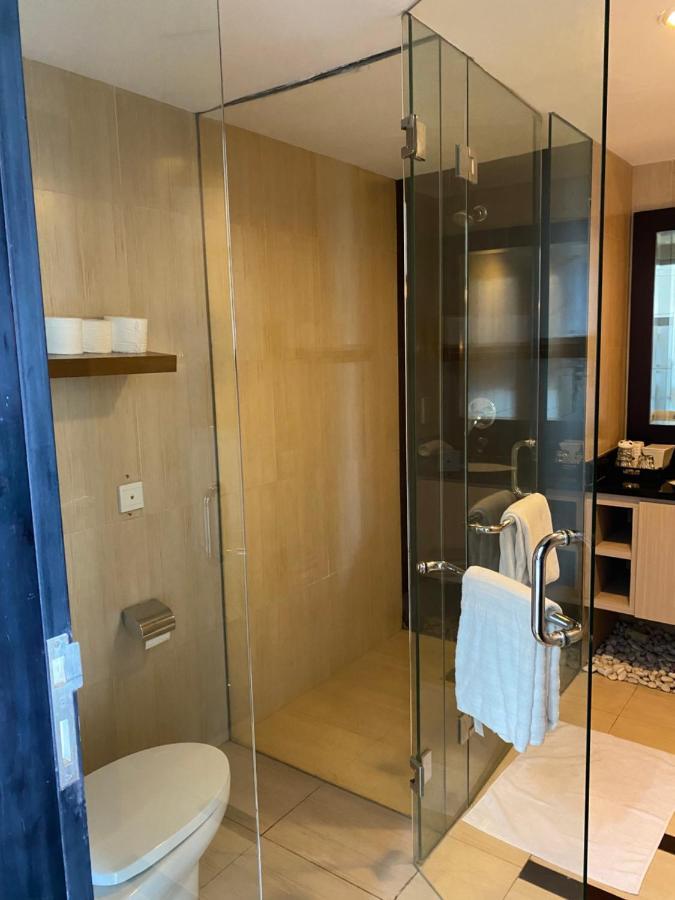 Stylish 2 Bedroom Penthouse Apt, Newly Refreshed, 50 Mbps, Pool, Gym, Resto Kuta Lombok Dış mekan fotoğraf
