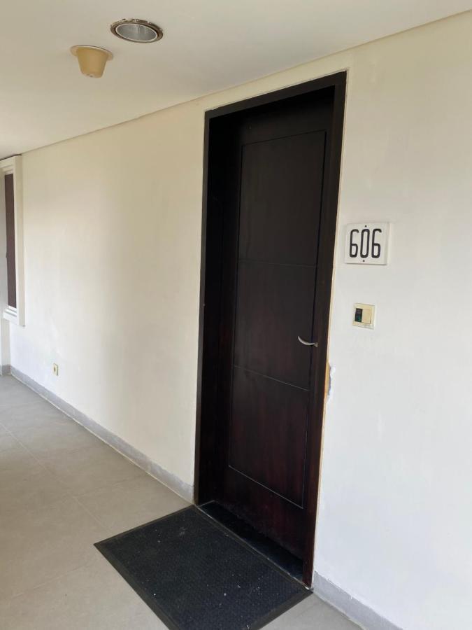 Stylish 2 Bedroom Penthouse Apt, Newly Refreshed, 50 Mbps, Pool, Gym, Resto Kuta Lombok Dış mekan fotoğraf