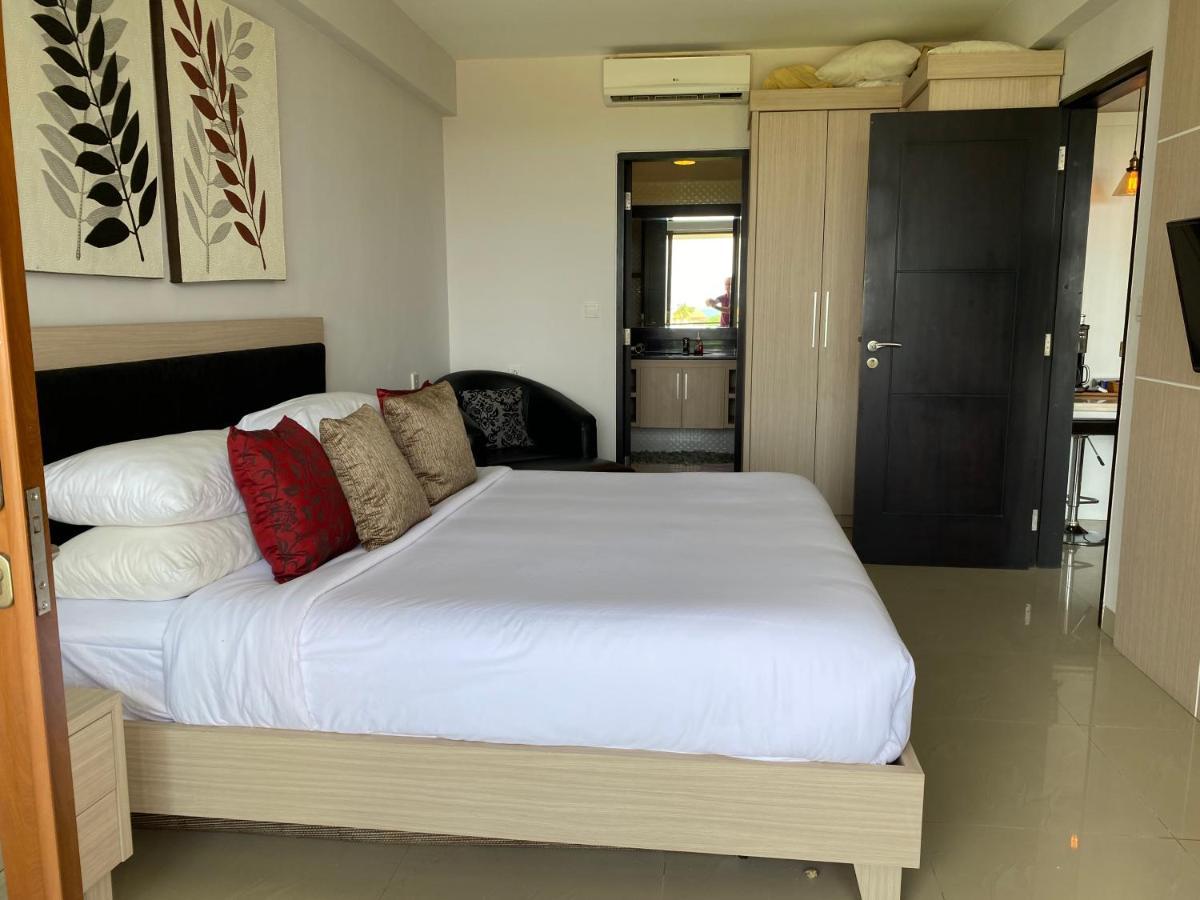 Stylish 2 Bedroom Penthouse Apt, Newly Refreshed, 50 Mbps, Pool, Gym, Resto Kuta Lombok Dış mekan fotoğraf